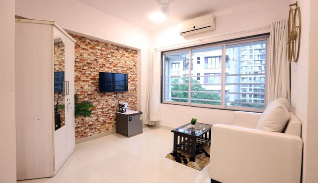 2 Bedroom Private Suite