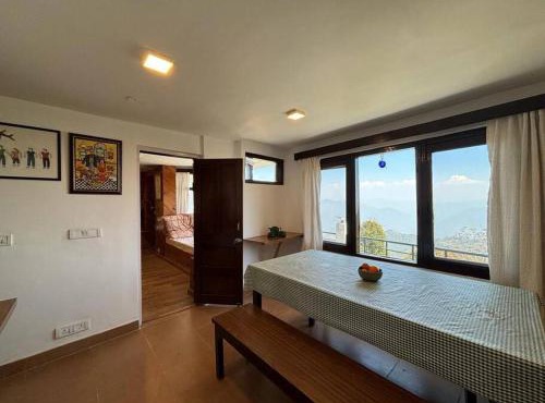 2 BHK Cottage w Mountain view Hilltop Hideaway