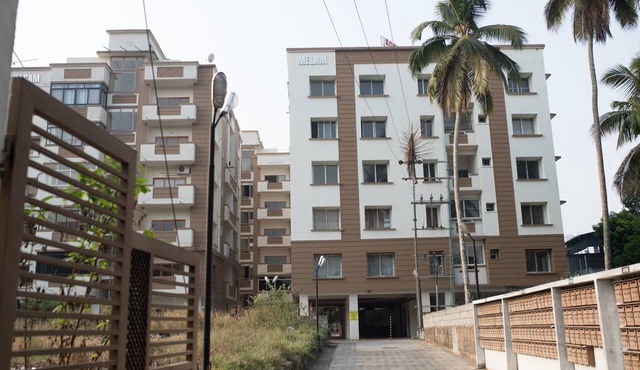2 BHK Furnished Flat - Suite - 200 m to Guruvayoor Temple
