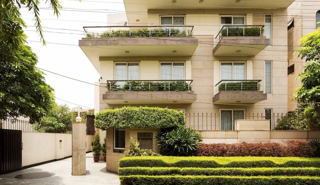 2 BHK Luxury Serviced Apartment Cyber Park (Perch)