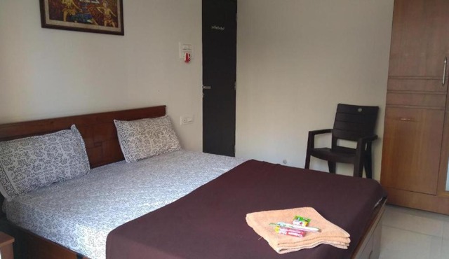 2 BHK Private Apartment Near Hiranandani Estate