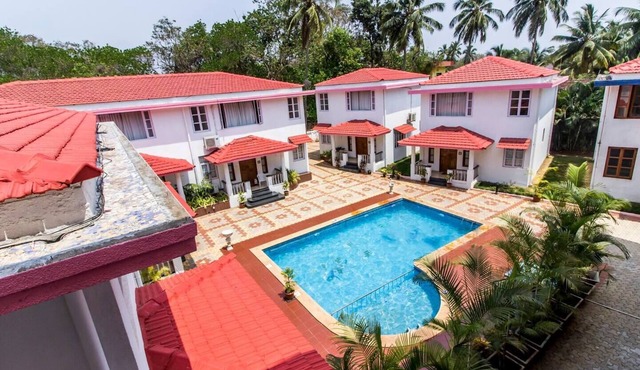 2BHK Apartment Pool Kitchen in Vagator first floor