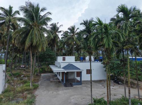 2Bhk White House Near Isha By Shivalaya Stays