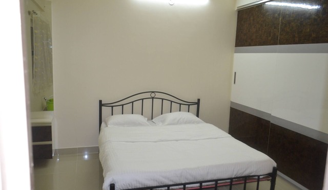 2BHK with hosting attitude of "Atithi Devo Bhava"