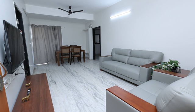 2BR Apartment in chennai/WIFI/Downtown/Family friendly
