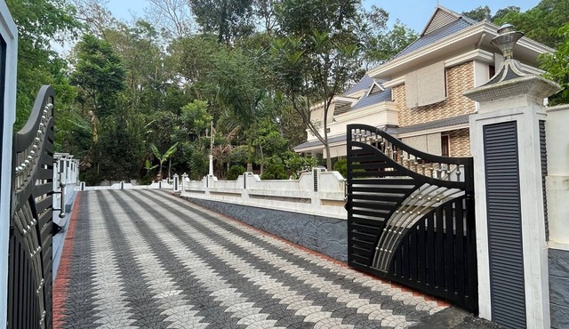 3 bedroom double story House