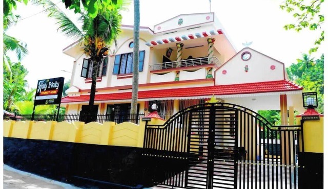 3 bedroom private vacation home in kundara east, nh744, kundara