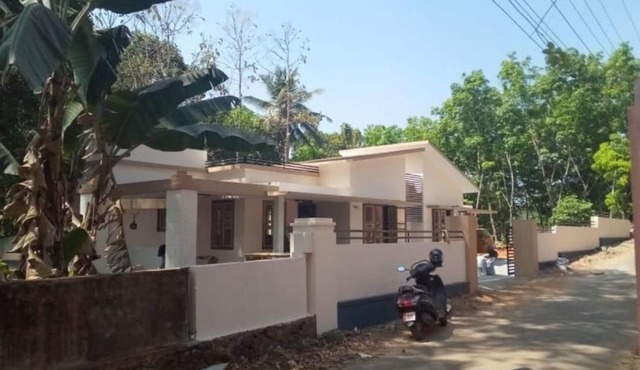 3 Bedroom Tropical Villa with A View - AC in 2 Bed Rooms