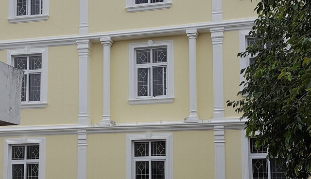 3 BHK Beautifully Furnished Apartment with Kitchen and attached Bath rooms.
