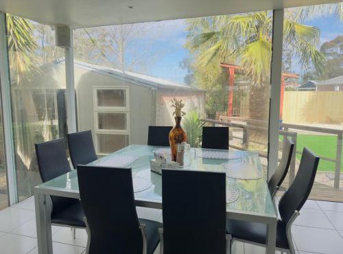3 BR villa in Werribee near to Werribee CBD in Werribee