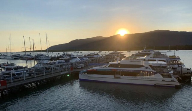 302 Harbour View Cairns in Cairns City