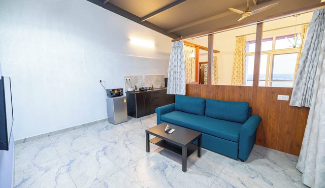 304 - Studio Apartment