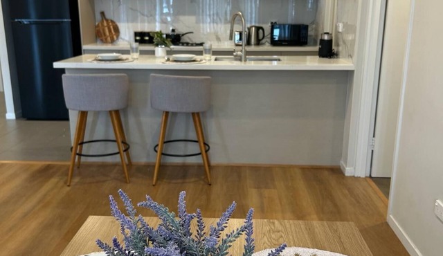 3B Penthouse - With Private Balcony in Penrith
