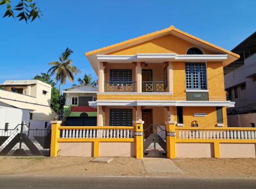 3B2HK Orange Homestay - near Big Temple