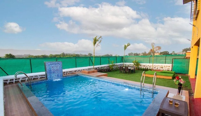 3bhk villa with private pool
