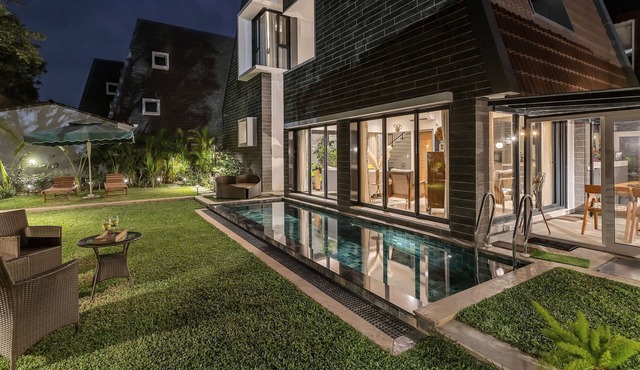 4 BHK Luxury Villa with Private Pool in Vagator, Goa by Vio Stays