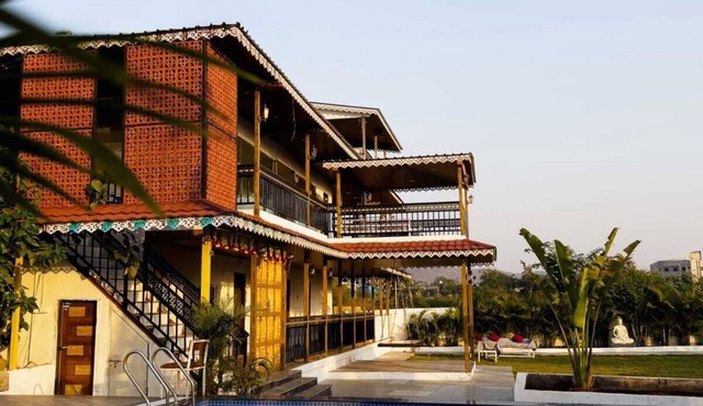 4BHK Luxury Villa w/Pool & Lawn, 6km from Hinjewadi Phase 3 for Stay & Events