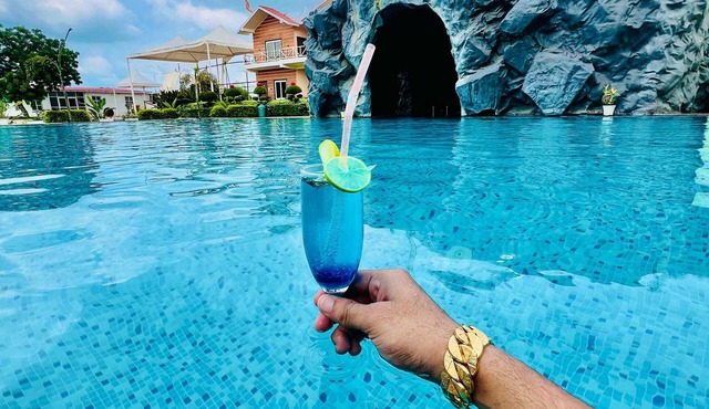 7 Hills Resort