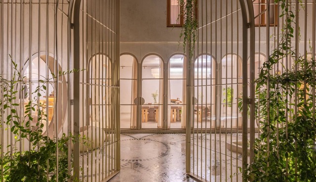 A 5 Bedroom Boutique Villa