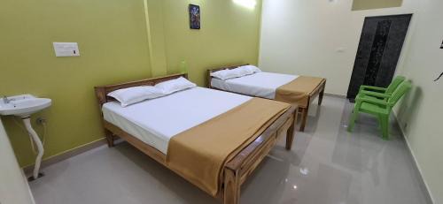 A J Home Stay