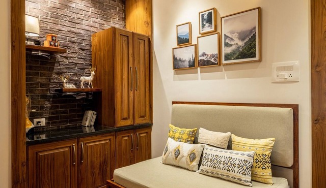 A Luxurious Mountain Bungalow with stunning views