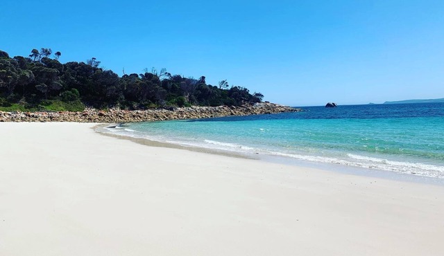 A luxurious with incredible seaviews and beaches only minutes away in Flinders Island