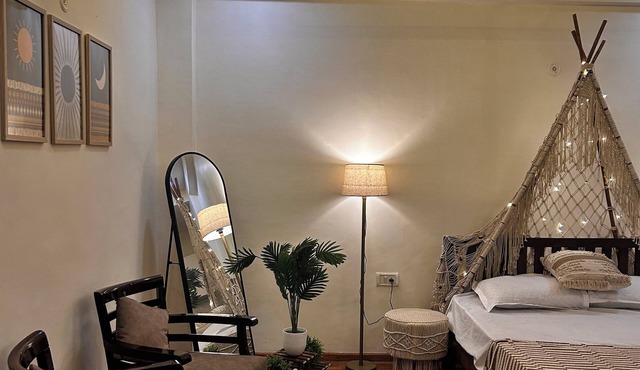 A studio apartment in the heart of Vrindavan