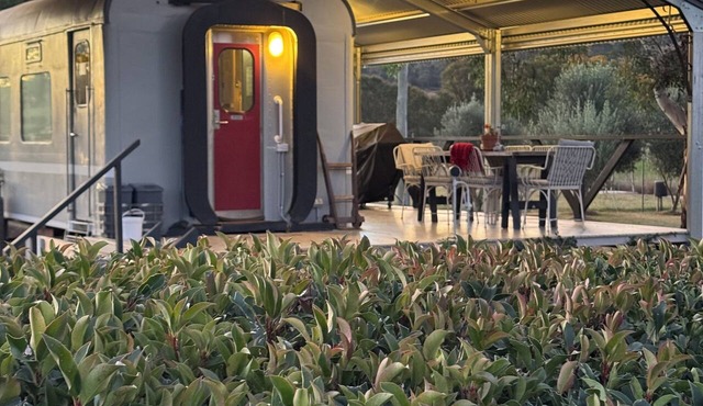 A unique sleeper train carriage near Bathurst that's off the rails! in Perthville