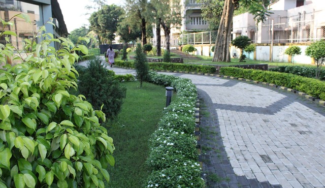 A well planned area free from noises , pollution.