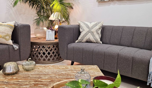 AAA Home - Vasant Kunj by Maple Key Stays