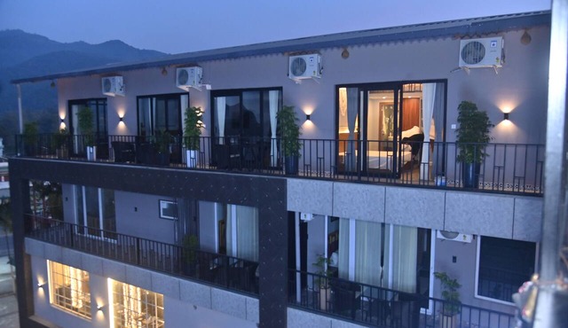 AARUSH HOTEL & RESORT