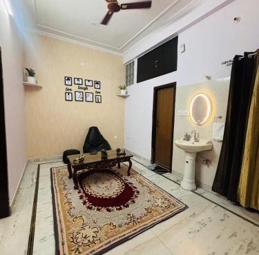 Aashiyana - 2BHK Staycation in Vidhyadhar nagar jaipur