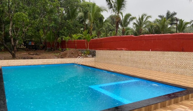 Abhishek villa & lawns