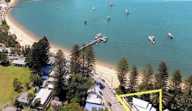Absolute Beach Front House Panoramic Views 1 FREE NIGHT!