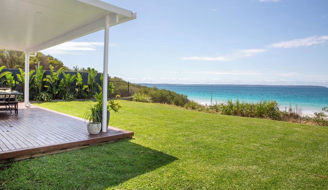 Absolute Beachfront | Pet Friendly | Sleeps 13