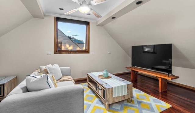 Adelaide Hills winery view fully equipped comfort resort #102 in Summertown