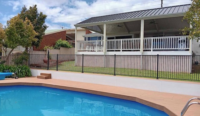 ADELAIDE SUNSET POOL HIDEAWAY | Seaview Downs 4BR | Pool, Views, Sleeps 14, Pet Friendly in Seaview Downs