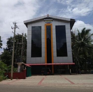 Adheesh Lodge