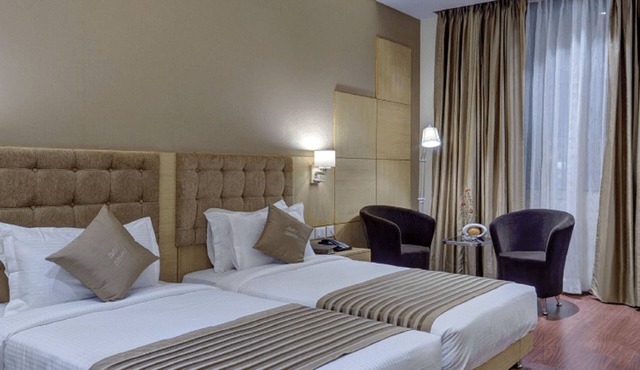 Adhunik Hotel Neemrana