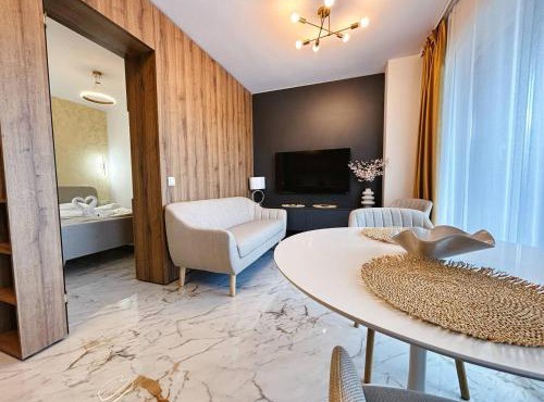 Aeroluxe Airport Apartament - Private Parking