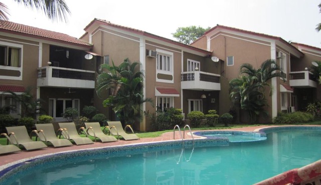 AF-6 Candolim with shared pool