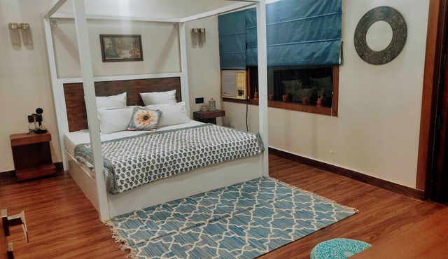 Affordable Luxury 3 BHK Pool APT in South Delhi