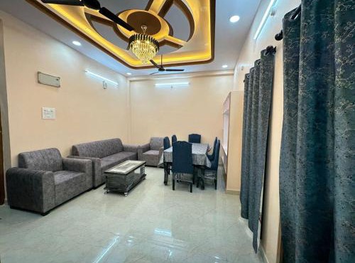 Ahmeds Guest House 3BHK Semi Furnish102