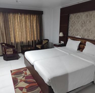 Airport City Hotel