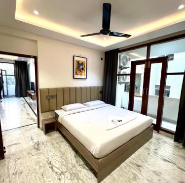Aishwarya Apartment