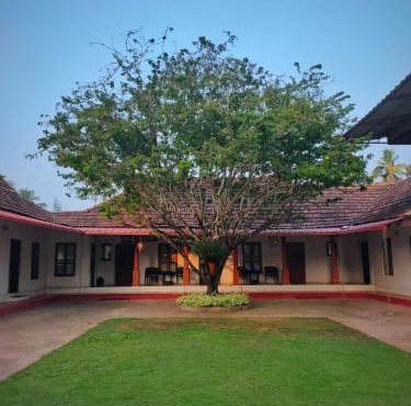 Akkara Homestay