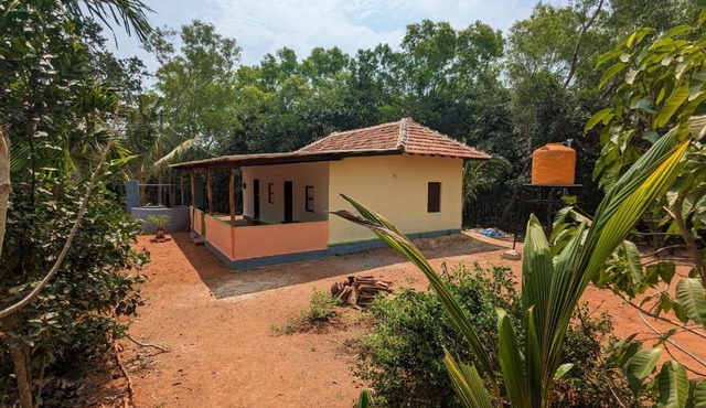 Alevoor Guest House