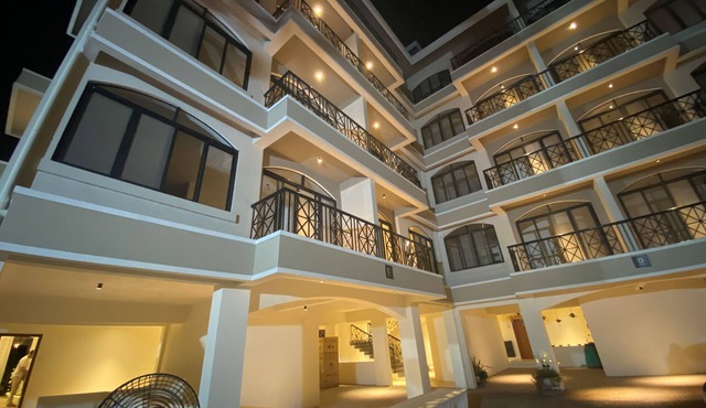 Alibaug - Holiday Home Mountain and Pool view - Studio Apt