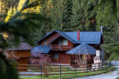 Alpine Chalet - Ski & Lake Belis