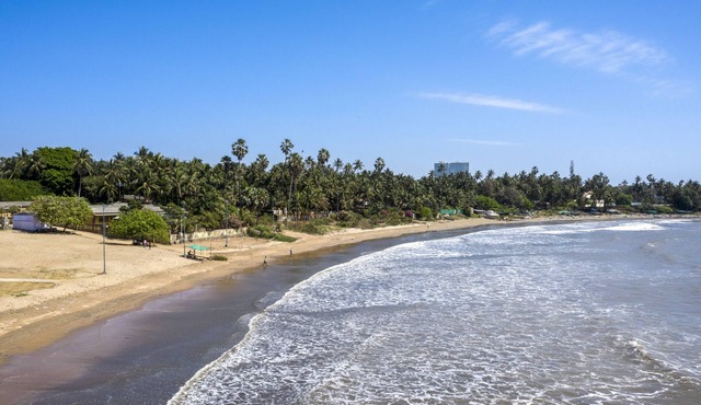 amã Stays & Trails Beach House Madh Island, Mumbai